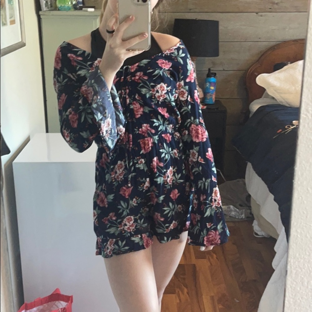 Floral romper - Picture 3 of 3
